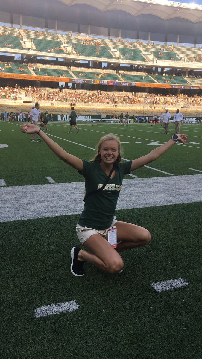 mazielarsen's tweet photo. Super excited to announce I've verbally committed to run and study at Baylor University!! 
Sic 'Em Bears 🐻 https://t.co/qB7obxZEtT