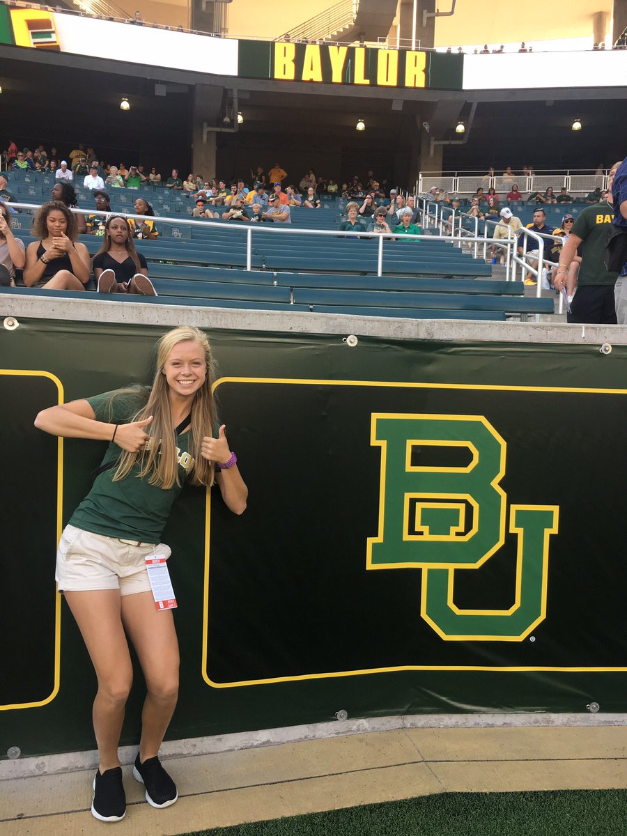 mazielarsen's tweet photo. Super excited to announce I've verbally committed to run and study at Baylor University!! 
Sic 'Em Bears 🐻 https://t.co/qB7obxZEtT
