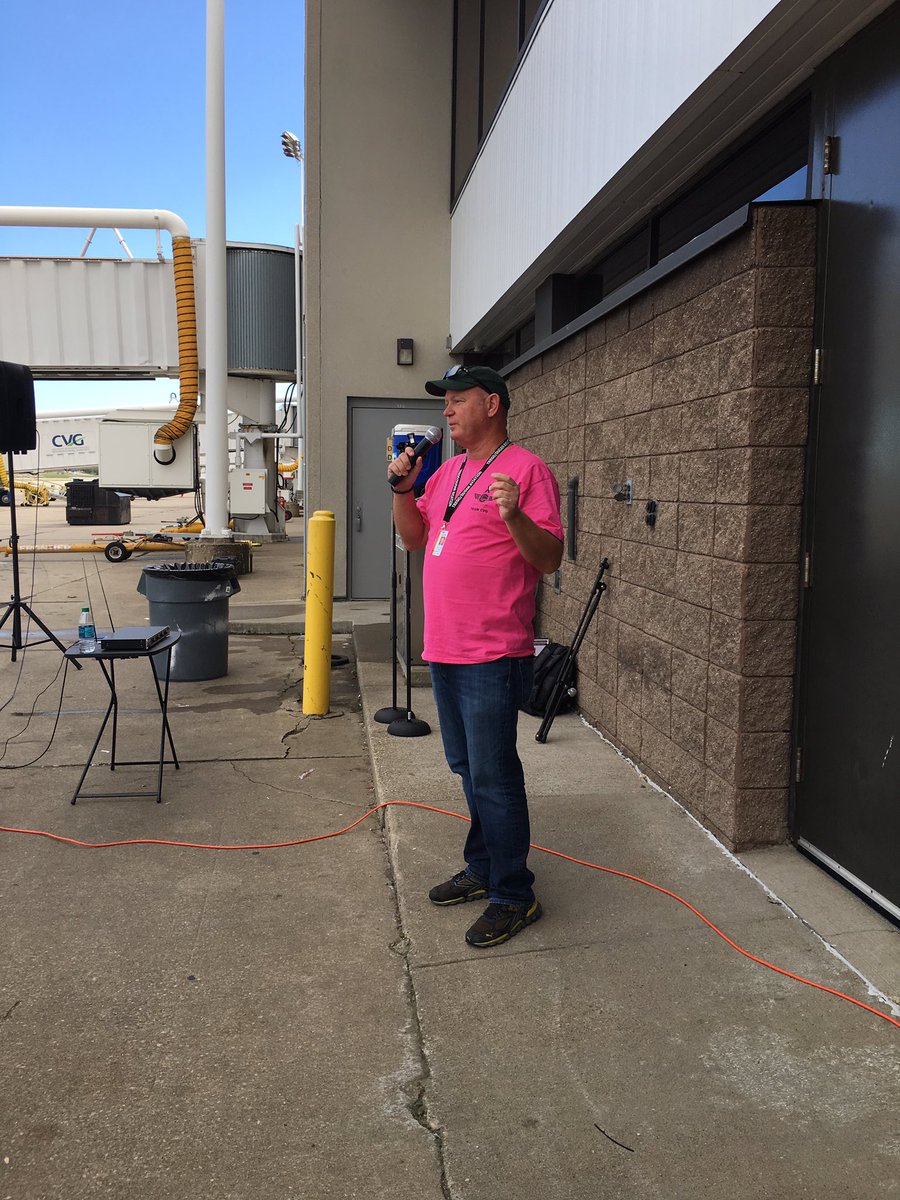trego_dugan's tweet photo. Trego/Dugan Aviation hosts 1st annual CVG Employee Appreciation Day! https://t.co/QFCnl7pk9Q