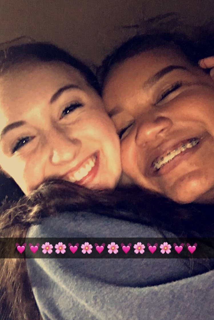 maggiemaaee_'s tweet photo. Missing her :( https://t.co/heoP0HMb3N