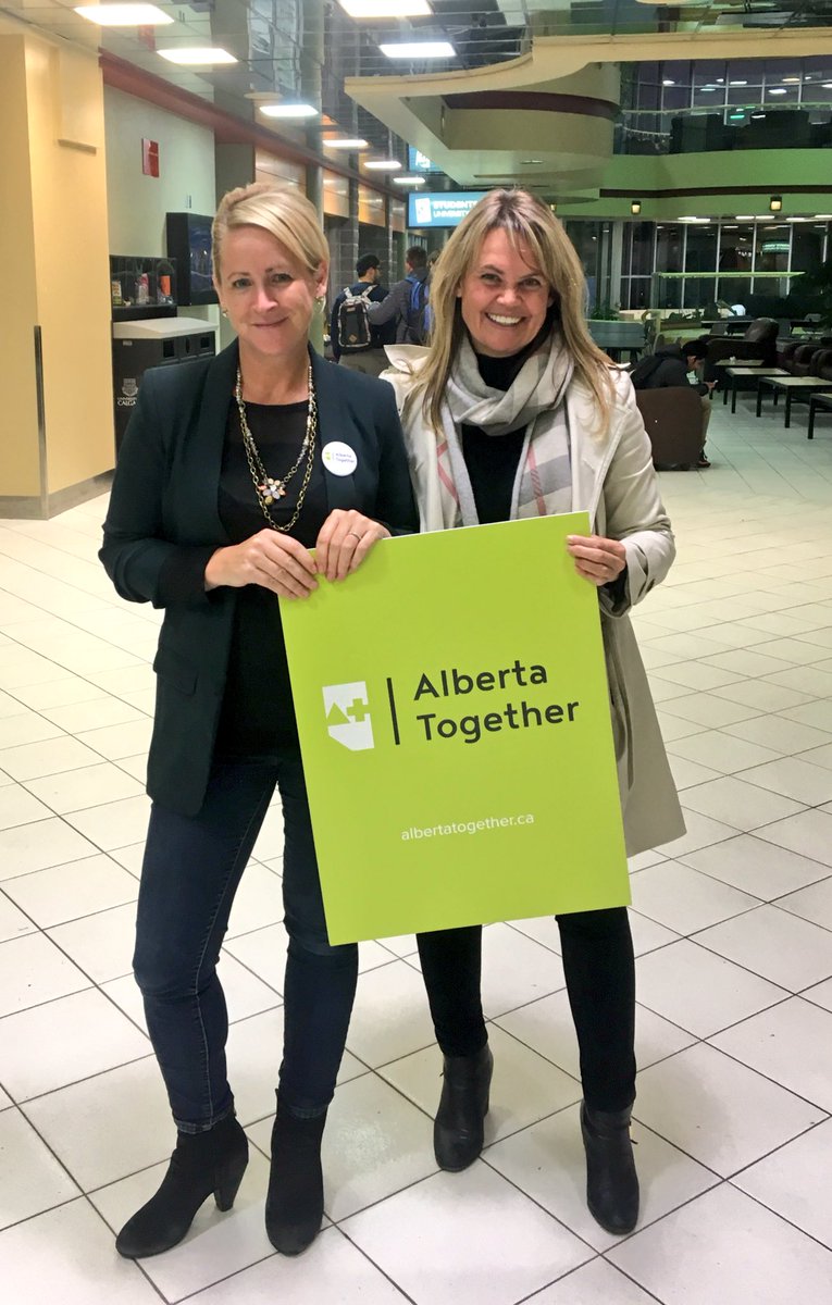 katherineoneill's tweet photo. Thank u, #mru & #ucalgary. The 1st leg of our #abtogether campus tour wrapped up today. Thx 2 all the volunteers who helped make it happen! https://t.co/MUAAITgedt
