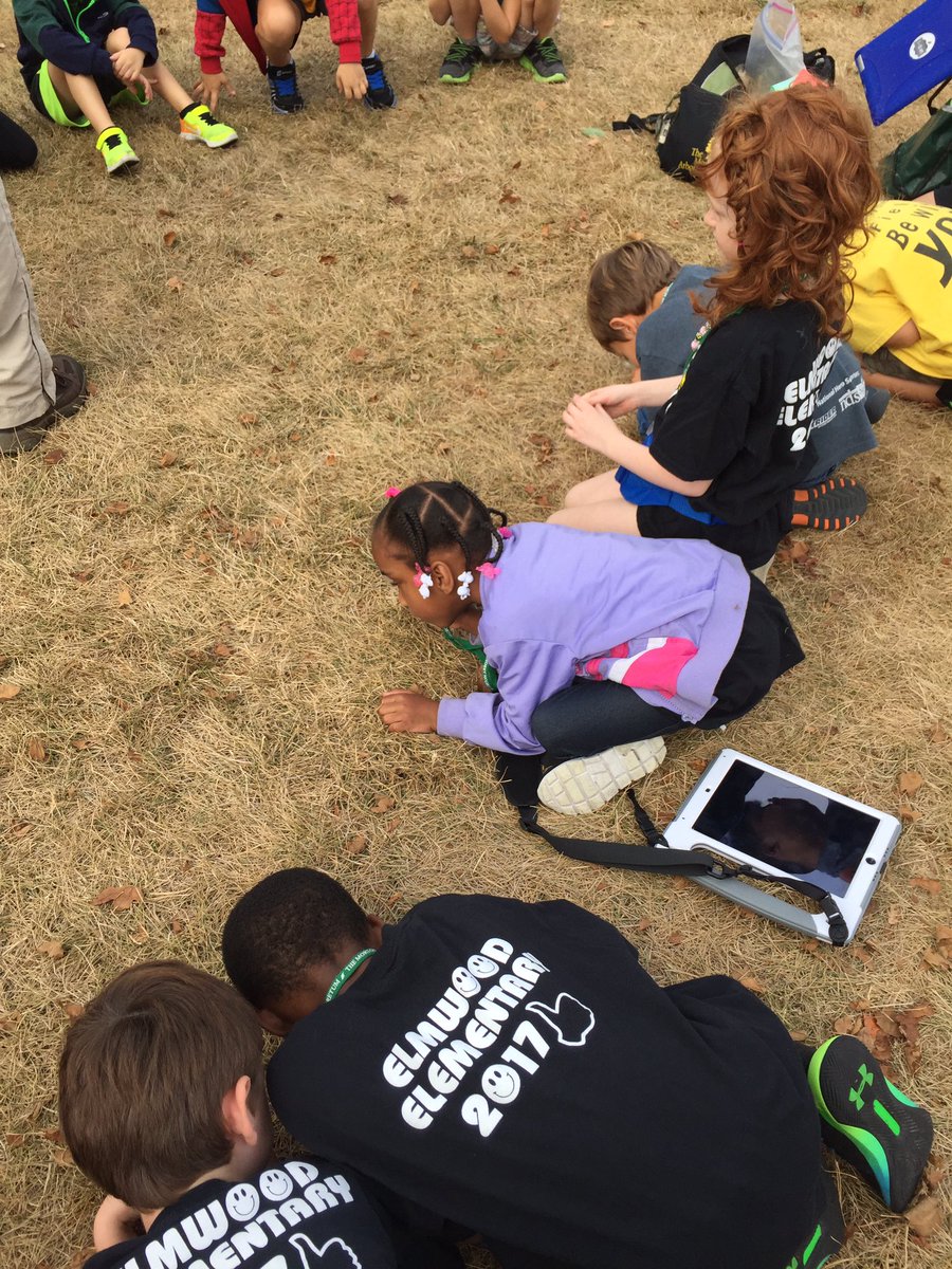 We had a blast on our #fallwalk at the <a href="/MortonArboretum/">MortonArboretum</a> #science in real life! #inspire203