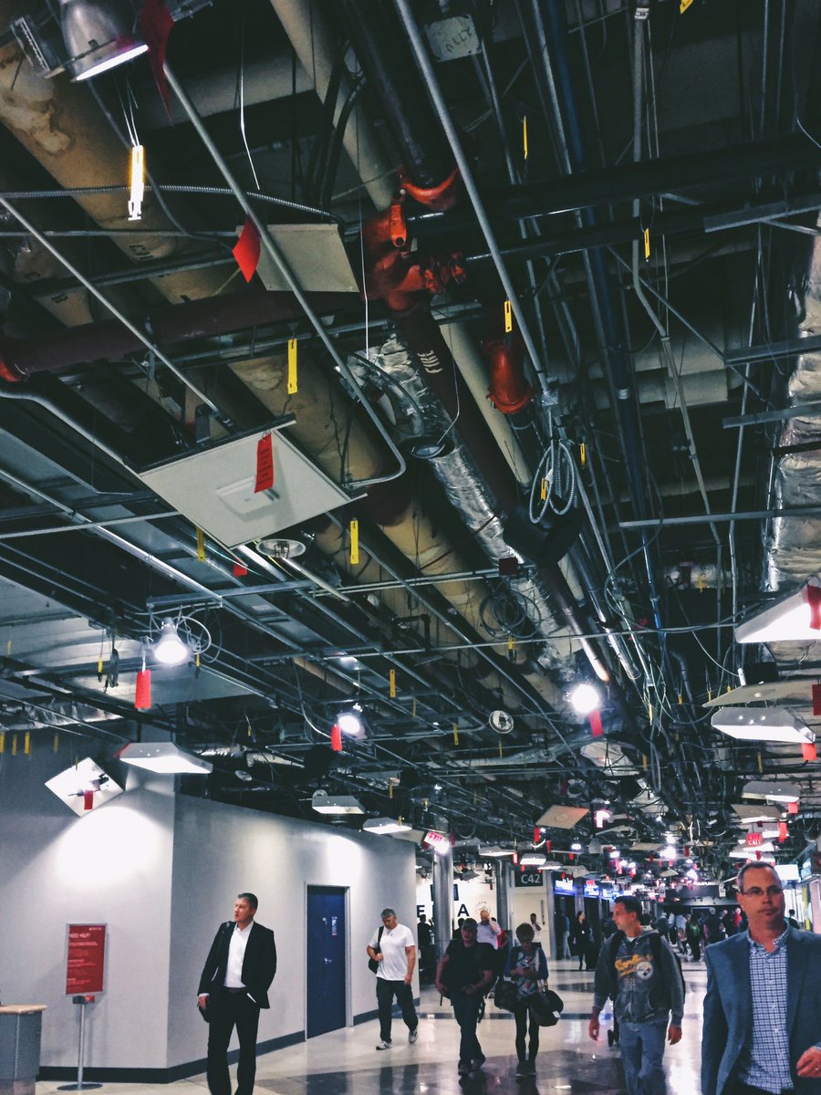 Olena_co's tweet photo. Atlanta airport. Where you have no idea whether you're looking at an art installation or a messy construction site 🙄 #Atlanta #travel #art https://t.co/HS36eiFTe9