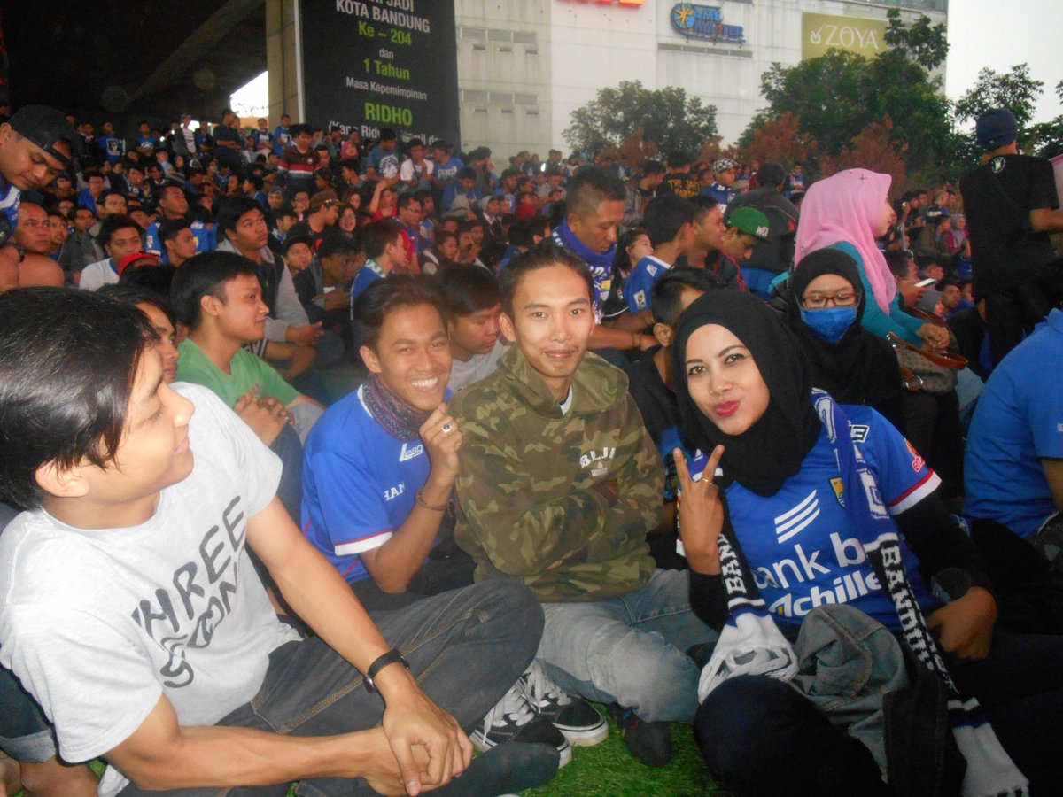 kapan kita akan ngumpul lagi pejuang kebersihan...?????