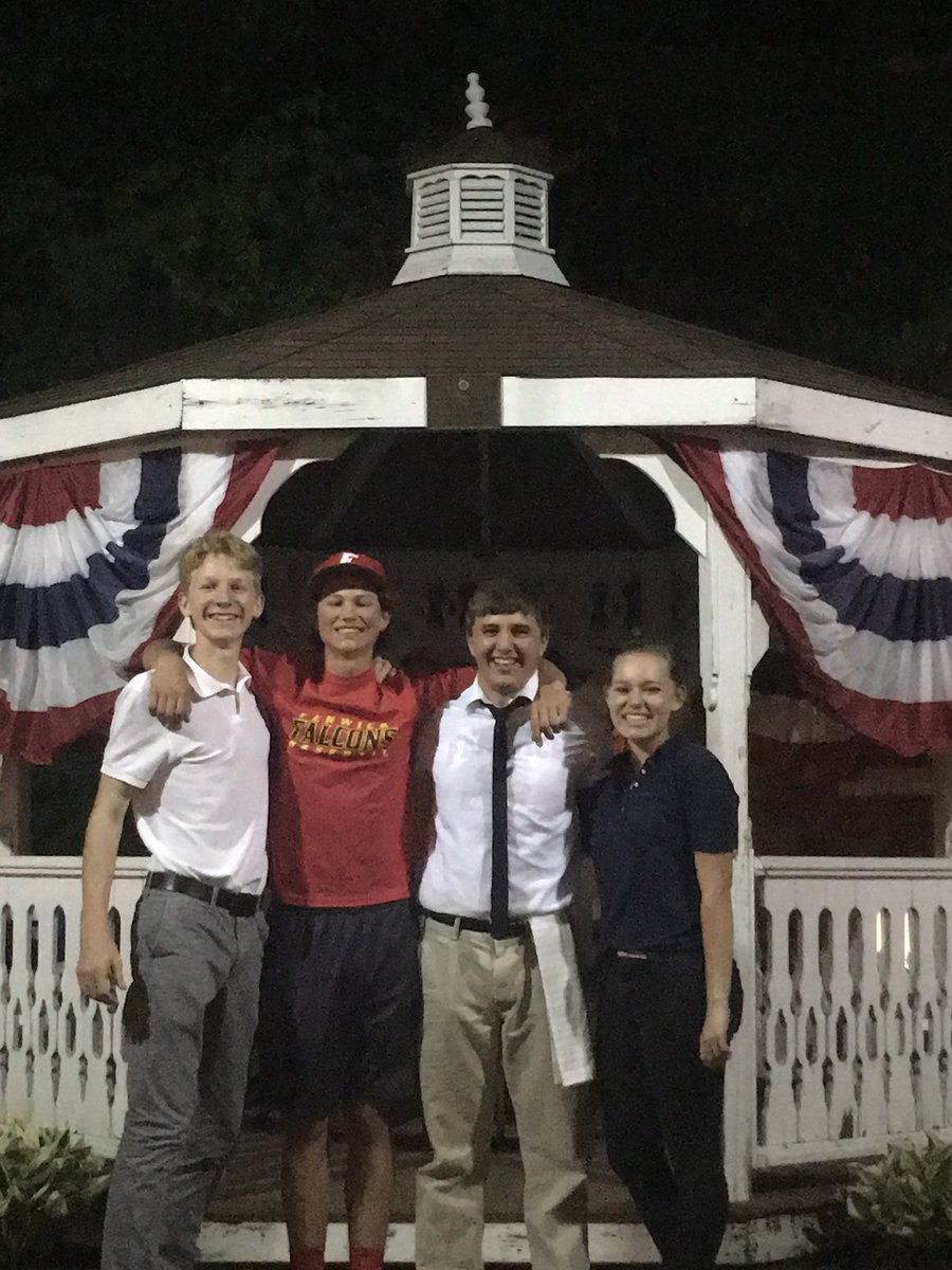 connors_finn's tweet photo. Let’s take a moment to realize I have the best wingmen known to man #bros https://t.co/JAi2ZIt97q