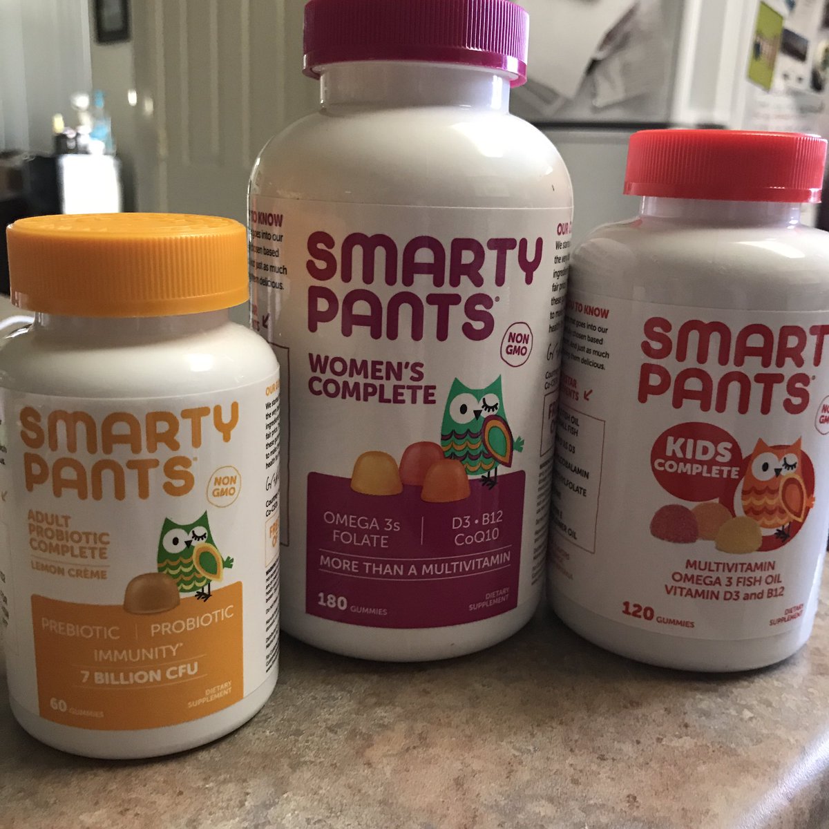 Showme_Ashley's tweet photo. @SmartyHealth thank you for sending me these to try! These are the best gummy vitamins we have ever tasted! #runsmarty #rocknblog https://t.co/mclqBlPcrw
