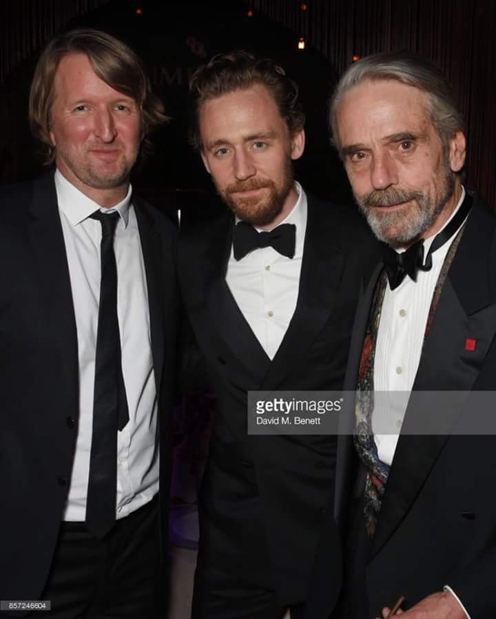 vanessadanica's tweet photo. Look at Tom's beard. Now that's what I call DADDY. 😍
#TomHiddleston #DATBEARDTHO https://t.co/EKPcKIv1e7