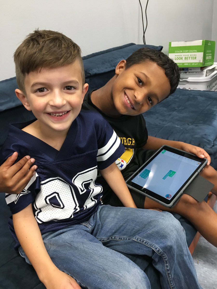 thewarriorgrid's tweet photo. Little Coders at Liberty! #theWarriorGrid #GridLab #@LibertyArgyle #CodingatLiberty https://t.co/iPC9zwMUYk
