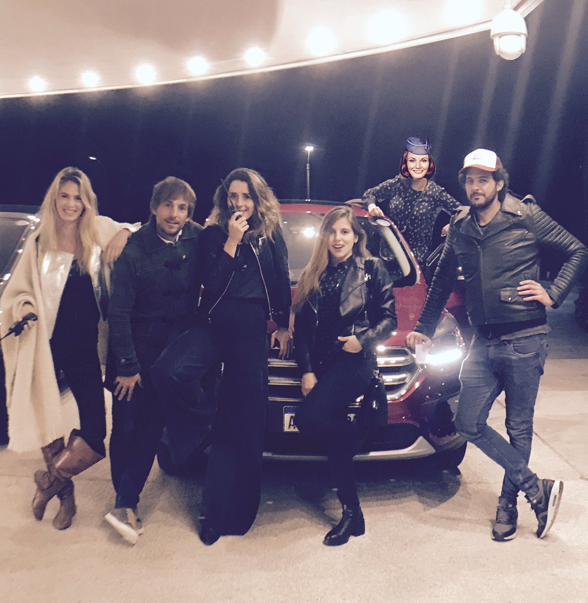 Floxie10's tweet photo. Hay equipo !!! #KineticDesignExperience listos para recargar energías para mañana ! #FordTestDrive https://t.co/5PSwREZIxy