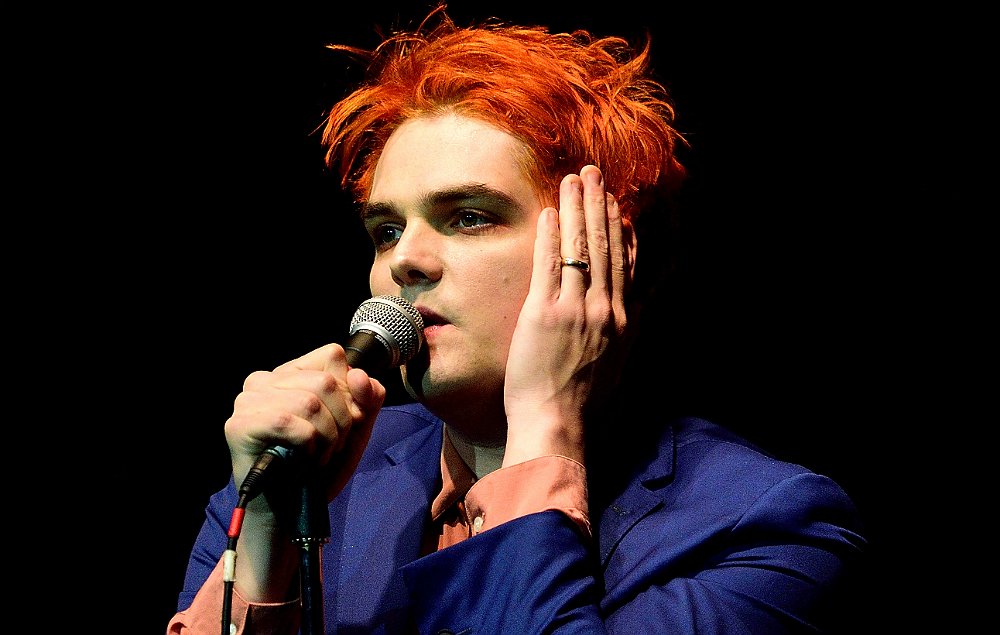 NME's tweet photo. Could My Chemical Romance ever reunite? https://t.co/yNgPhUuSPP https://t.co/kkhNXFUHcG