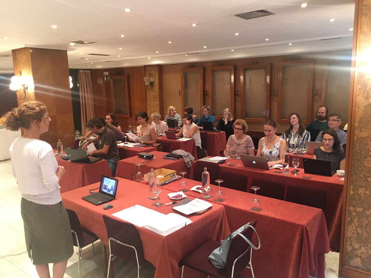 gracija21's tweet photo. #reopenproject Julia Busche from #Q21 and Margarita Teresevičienė from @VMUlive training #recognition of #openlearning in formal curricula. https://t.co/OCU4sMnDdP