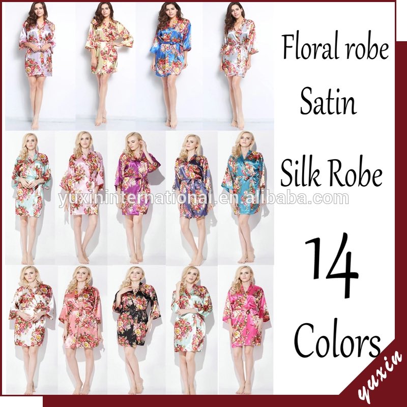 Short floral robe f2rq3.app.goo.gl/?link=https://…