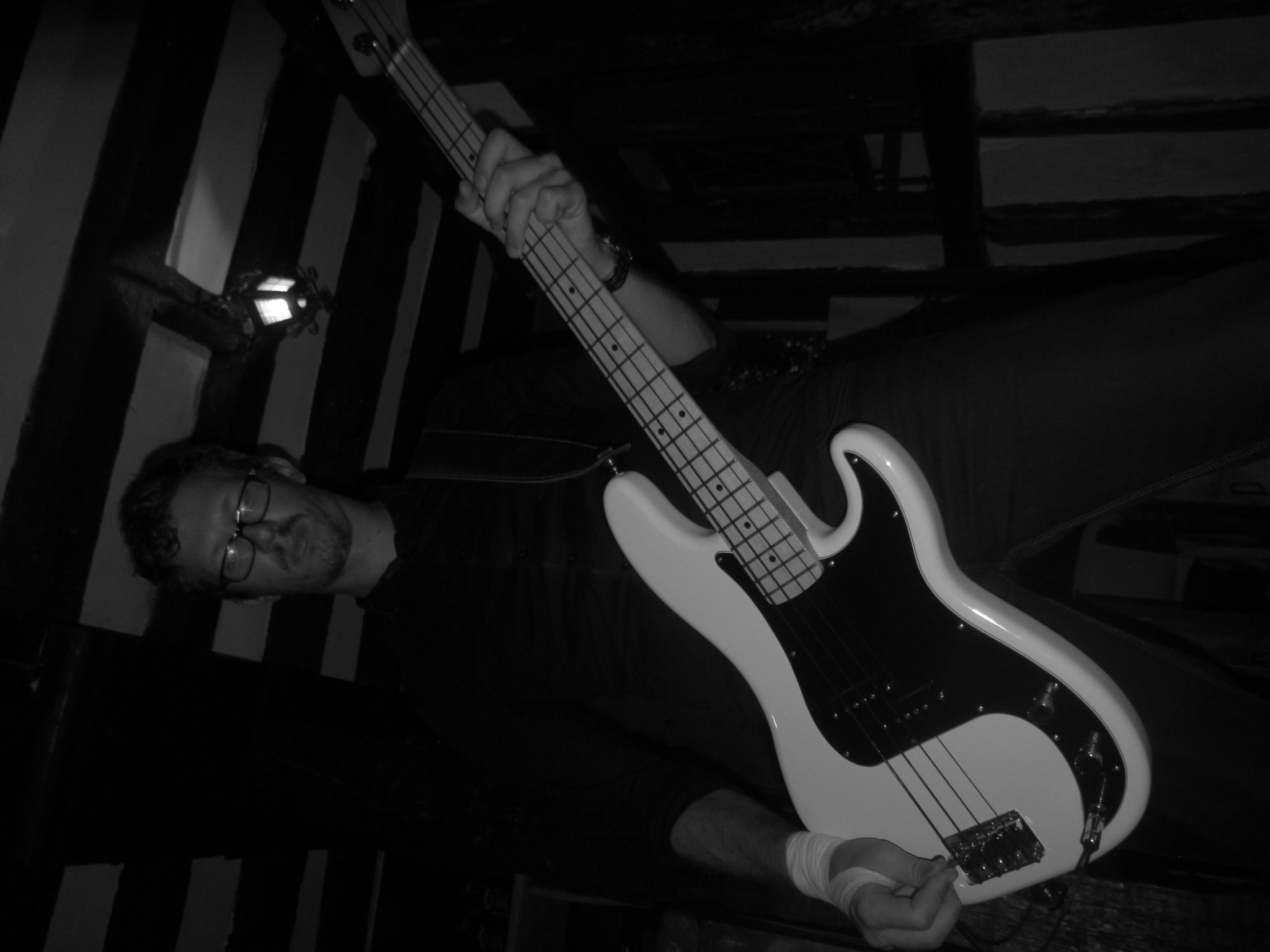 Blowing Silence Down On Souhaite Un Joyeux Anniversaire A Notre Bassiste Adore Jean Philippe We D Like To Wish A Happy Birthday To Our Beloved Bassist Jp T Co Qrbrin4flm