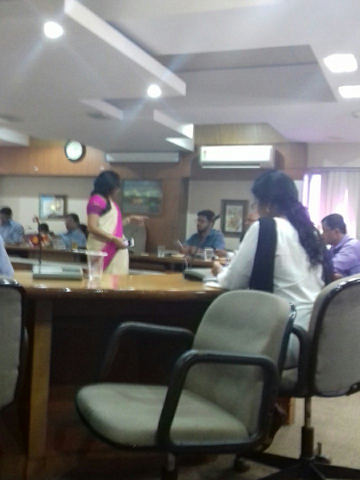 PoonamUlhas's tweet photo. What a informative lecture we have today https://t.co/GB2mQy6b1r