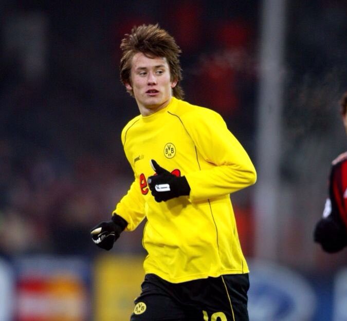 Happy Birthday Tomas Rosicky      . 