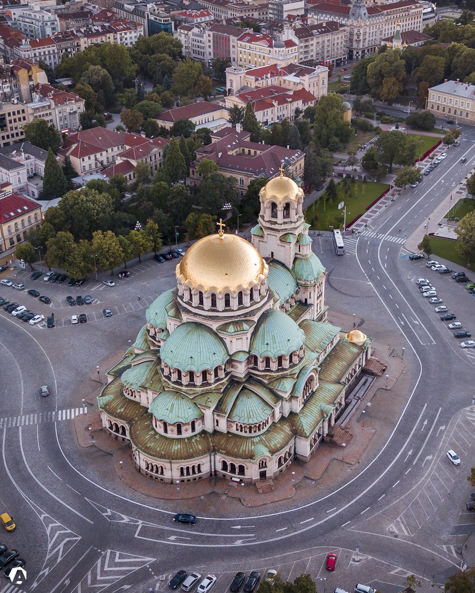 WeAreShapeStyle's tweet photo. Quick photo from Sofia center just to remind you for the beauty here!
#MavicPro #drone @DJIGlobal https://t.co/iHxIFLy4zf