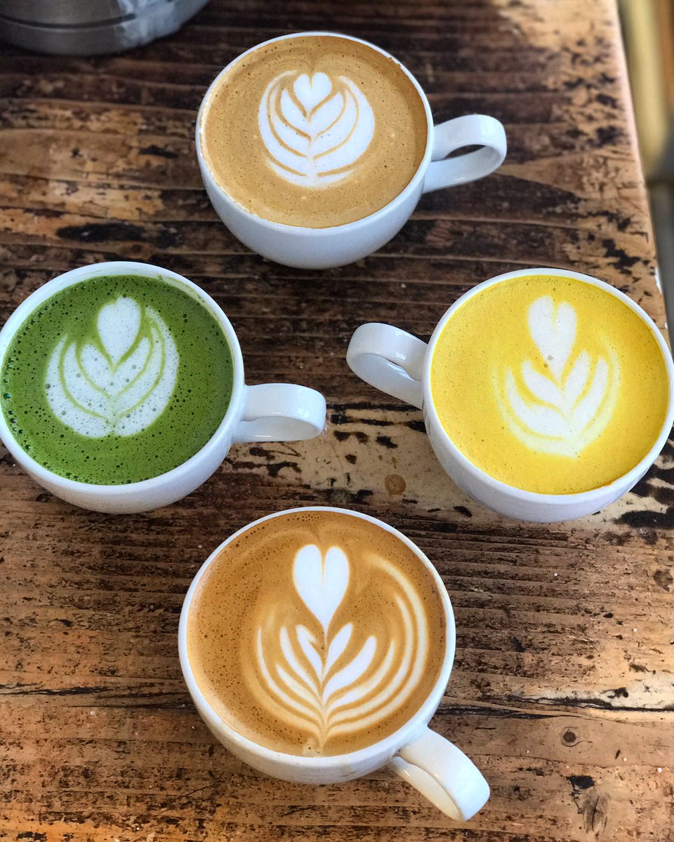 thehappypear's tweet photo. Matcha latte, turmeric latte, oat latte or latte? Embracing our latte rainbow this morning 🌈☕️ https://t.co/fjp77s1OV4