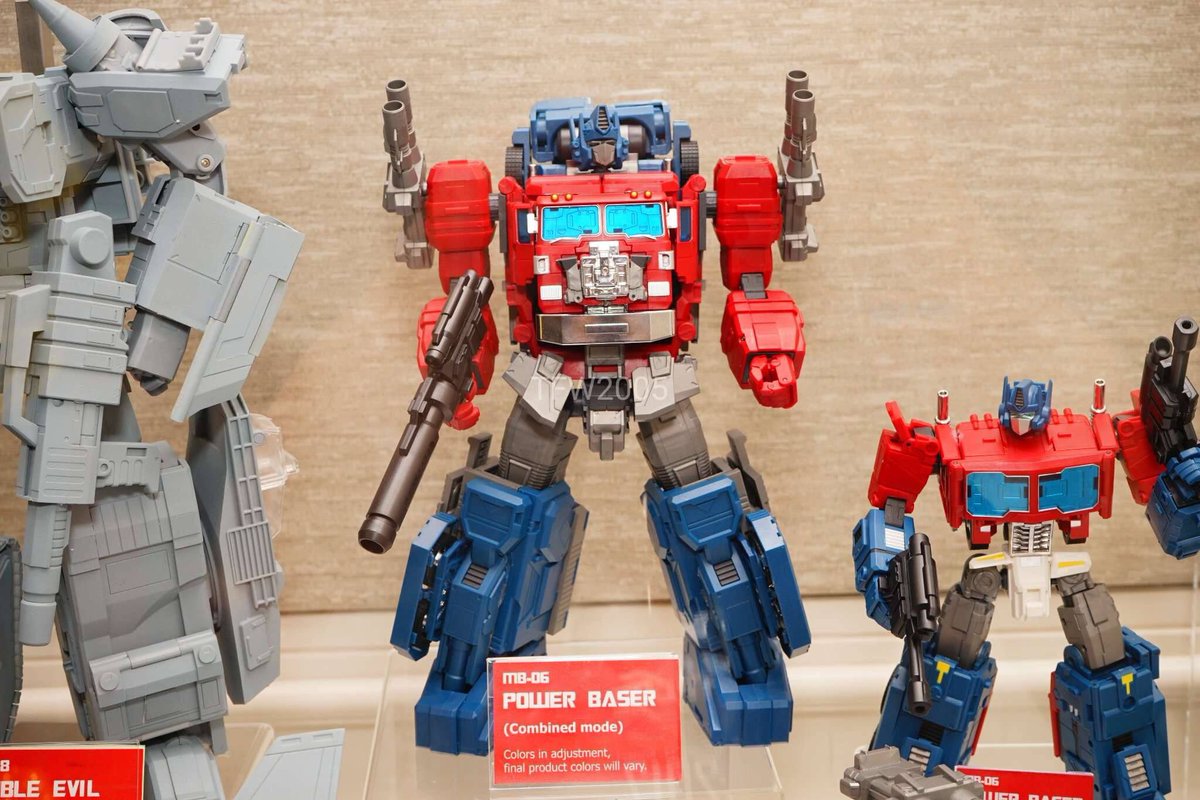 fans_hobby's tweet photo. Got a good exposure at last week @TFconTweets, Thks again the display & parcel arrangement of Ryan & Henry from Tfcon! #tfcon2017 #tfcon https://t.co/fG8fzAUPwH