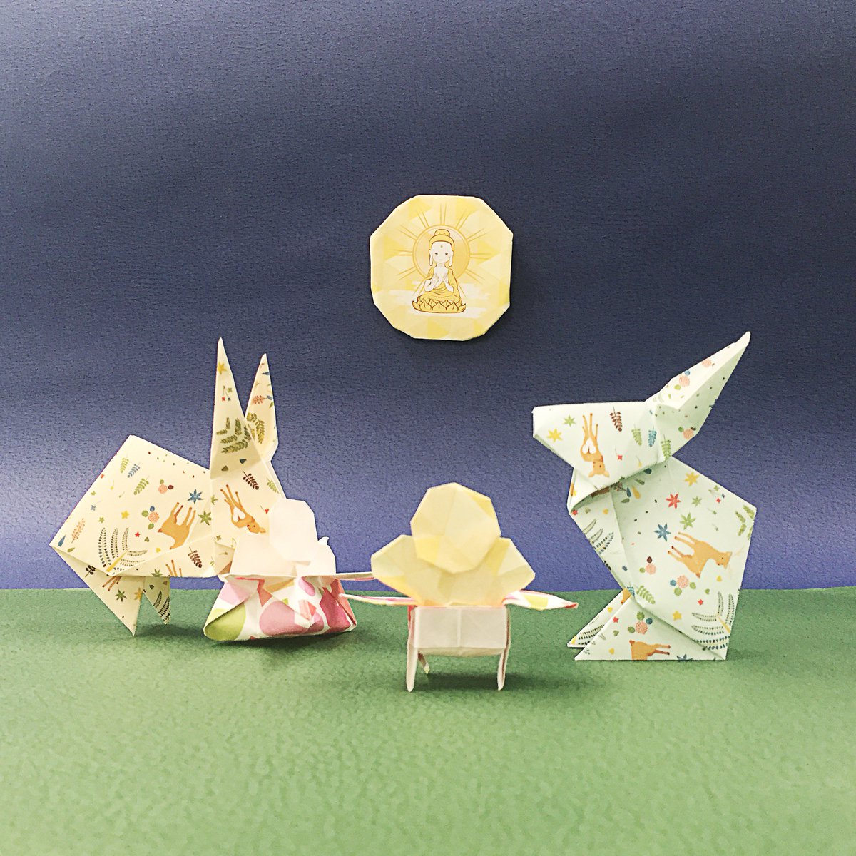 岡村印刷工業株式会社 東京事業部 على تويتر 今日は中秋の名月というわけでnara Origamiでうさぎがお月見している様子を作ってみました 岡村印刷 Naraグッズ 折り紙 折り紙作品 Origami 奈良 Naraxorigami 鹿 仏 古墳 中秋の名月 お月見 十五夜