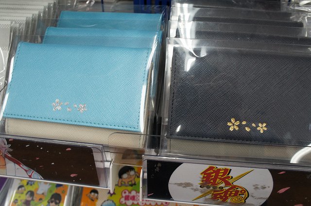 アニメイト池袋本店 グッズ情報 銀魂 パスケースや名刺入れ等入荷アニ 当店6fにて好評販売中アニ 銀魂 T Co Zv8j4eb1pk Twitter