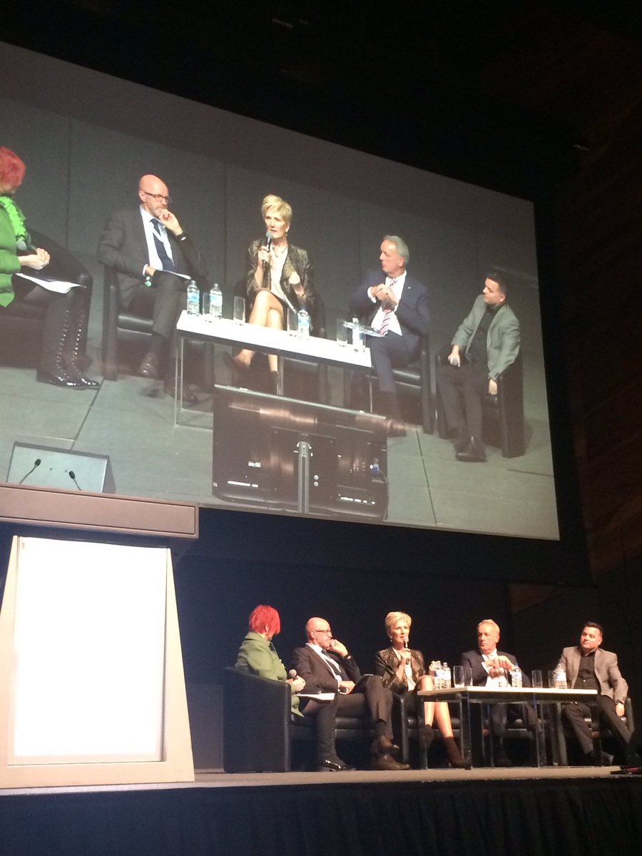 GillCallister's tweet photo. Thresholds and expectations of us in the public sector are higher. #cpic17 @ibacVic https://t.co/HoIPjCA621