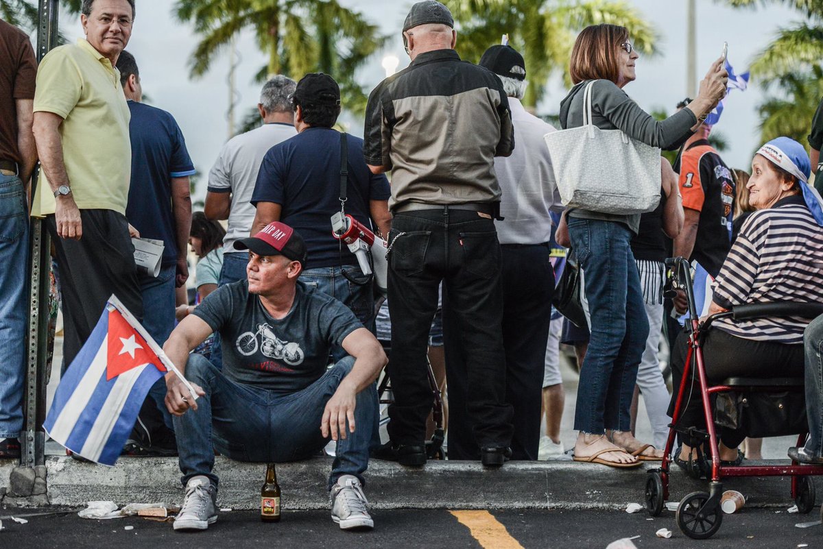 AmAvelloPhoto's tweet photo. #PhotoSeries #streetphotography #Documentary #miaminews #Cuba #castrodead @MiamiNewTimes @MiamiHerald #cubano @OceanDriveMag #freedom https://t.co/yumbo9Zbcf