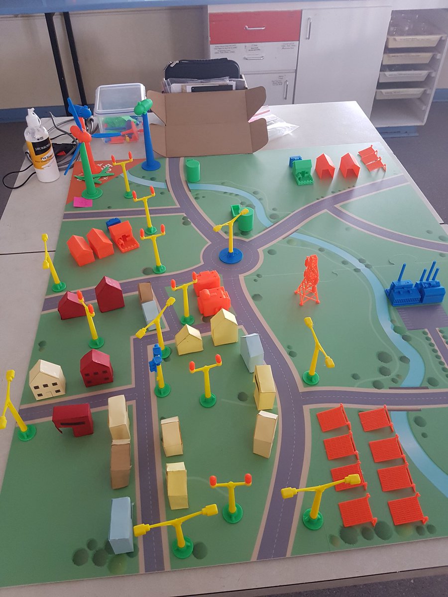 Ak_bilney's tweet photo. 3D printing ready for Scitech presentation with kids next week... #STEMed #CircuitBreakers https://t.co/bFoDm1QyMD