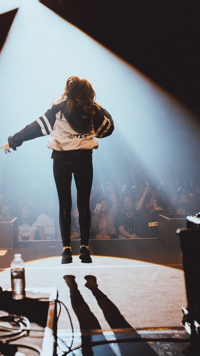 bohne_atc's tweet photo. ❤️ @ChrissyCostanza https://t.co/avfB4tPZiC