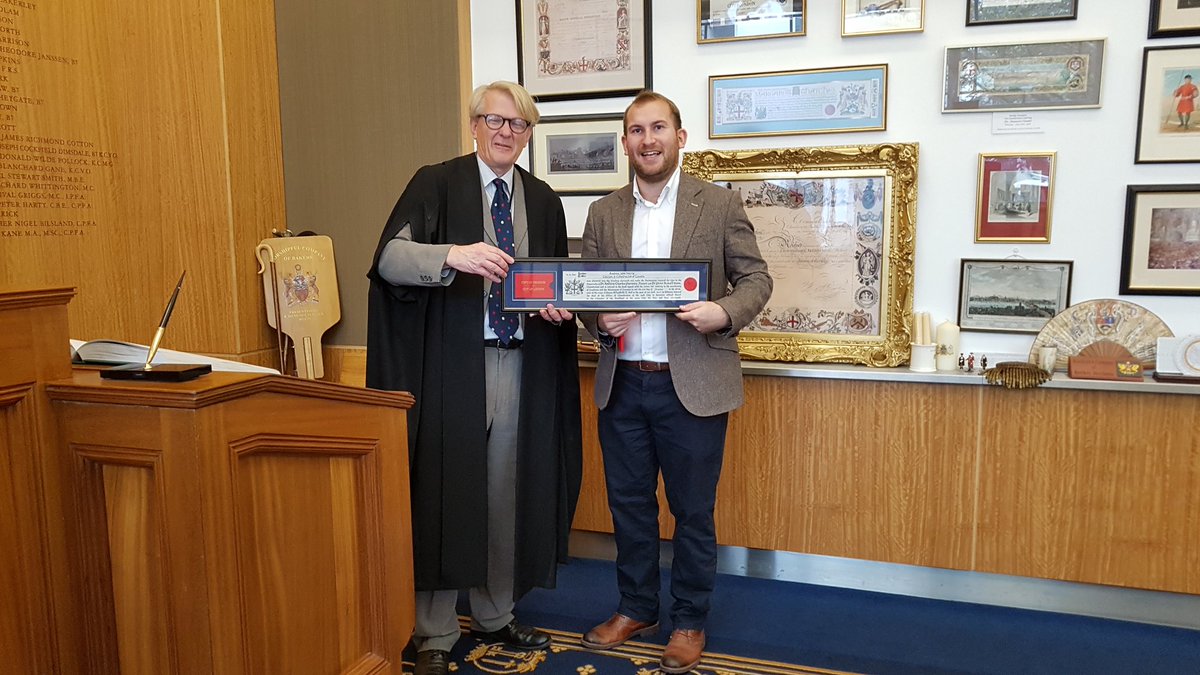 LondonSurveying's tweet photo. Very honoured to receive #FreedomofTheCityofLondon at @GuildhallLondon. Great ceremony full of tradition. https://t.co/ZLhdSmVOP0