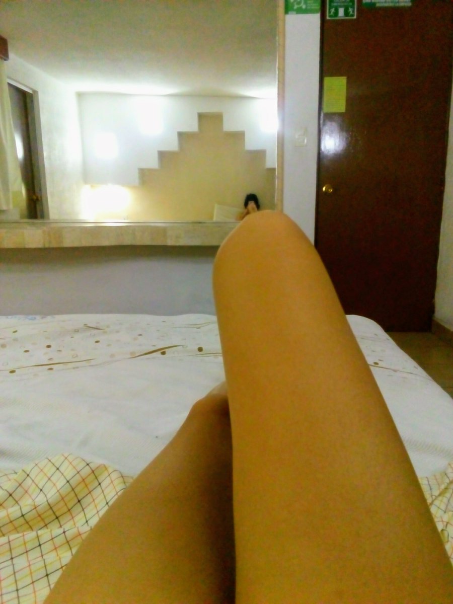 bitch_mp's tweet photo. Y es que también extraño que me mires desnuda ... 💕
#BuenasNoches https://t.co/GHpfENcZGx