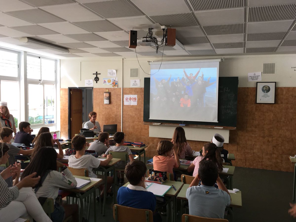 PastoralSmp's tweet photo. Todo para todo, SENDA para todos. Acuérdate, este viernes presentación @SendaSMP n pabellón bachillerato psra slumnos de ESO @SMPilarmadrid https://t.co/ZolkrF6Xzu