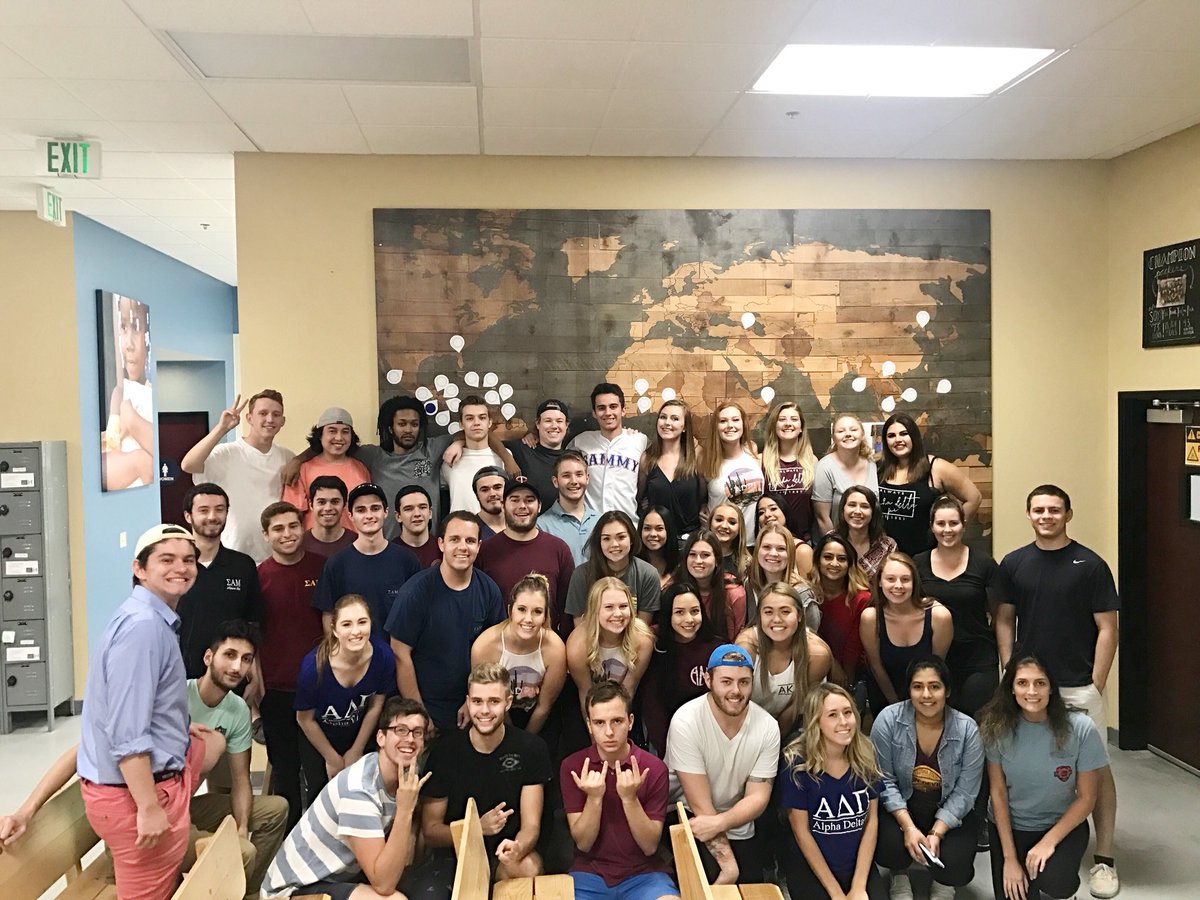 asu_adpi's tweet photo. We had the best time with @asusammy at Feed My Starving Children tonight💖 https://t.co/wiis0fEh9y