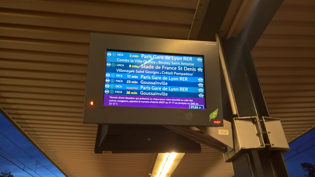 StoBoy77's tweet photo. #RerD #BrancheCombs #PointCirculation
Voici les prochains départs du Mée à 7h24.
⚠ DICA 8h45 supprimé !!
Bonne journée #qml @CrazyTeam_D https://t.co/JvRp2s1aBF