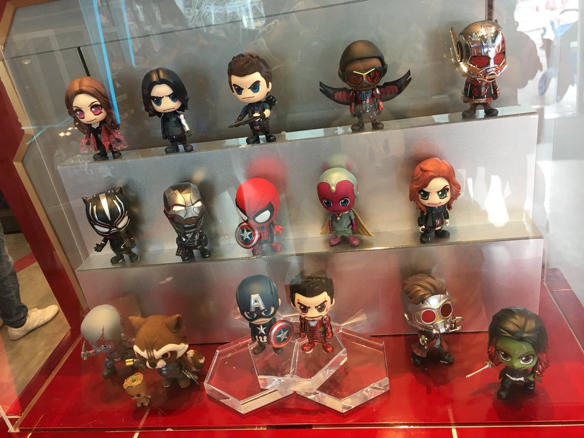 ヒロ マーベルグッズのショップではカッコいいグッズから可愛くて集めたくなっちゃうグッズまでたくさんあります Mnhkd Hkdl 香港ディズニーランド