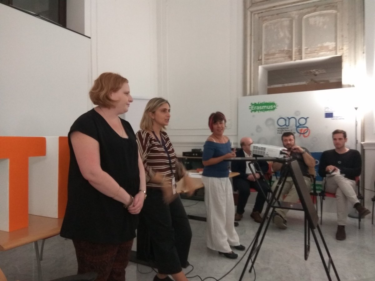CarmineRodi's tweet photo. È iniziata la #Toolfair IT! 4 giorni per condividere storie e strumenti di lavoro su #educazionenonformale #EtpSalto @AgenziaGiovani https://t.co/i3XSy40cvE