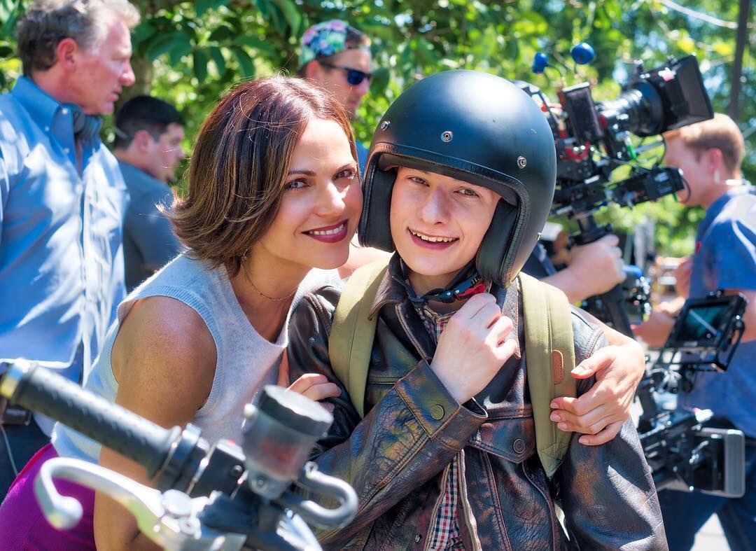 TashkaSap's tweet photo. A new photo from the set for the 7×1 series will soon be on the TV screen! Wait wait wait! 😘
@LanaParrilla and @Jared_Gilmore
#OnceUponATime https://t.co/BYaSovwmI9