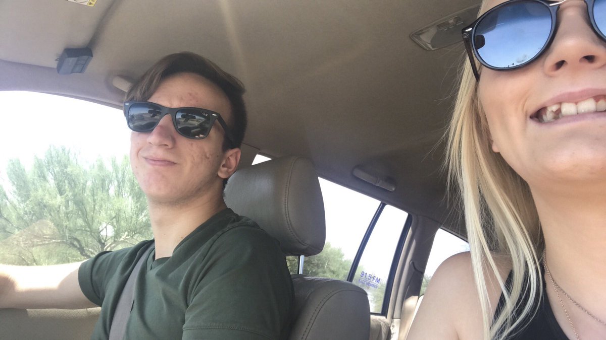 stephmoses00's tweet photo. Happy national boyfriend day to my best friend 💙💙💙 https://t.co/RMFR0Y2jcQ