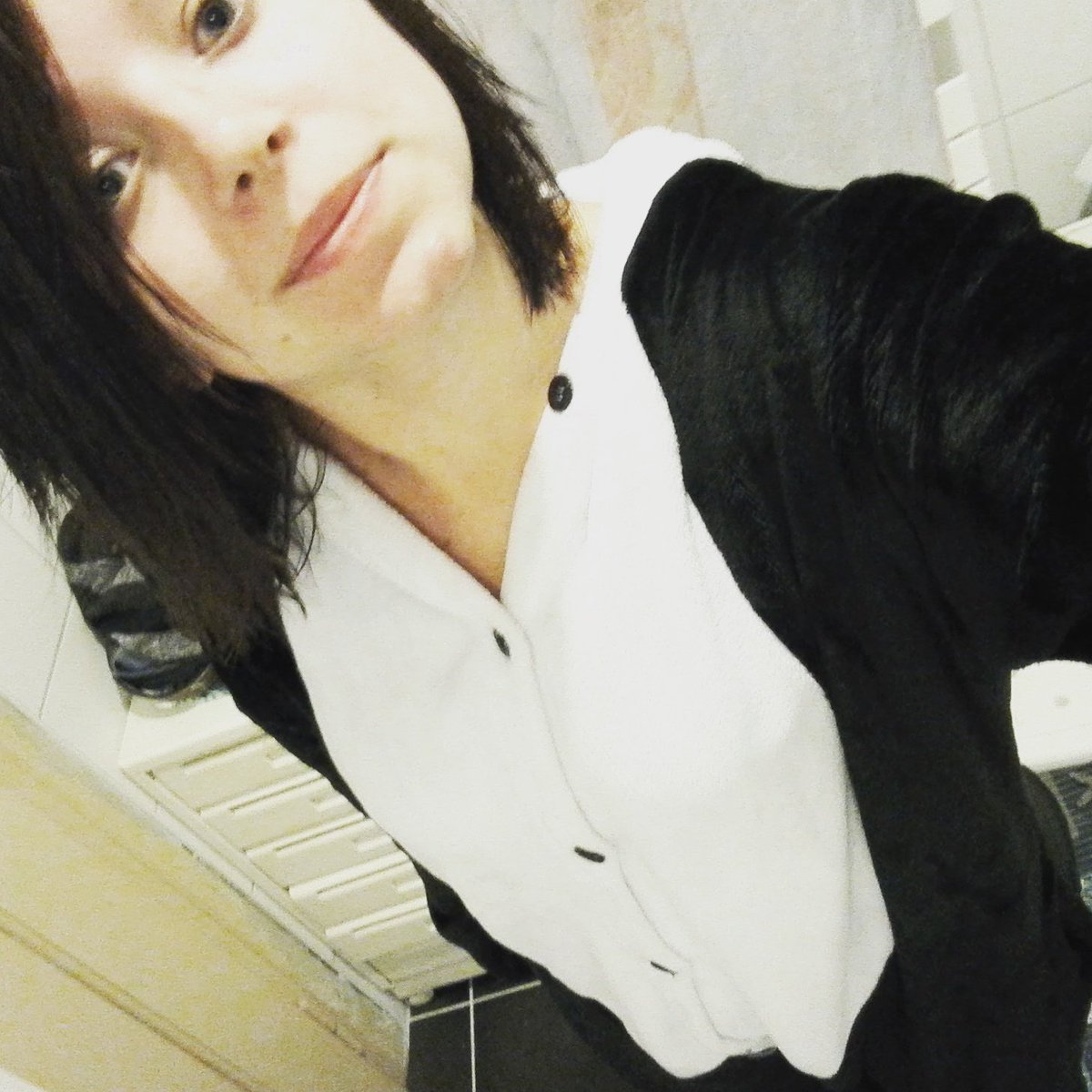 alisonhql's tweet photo. Hier soir il faisait tellement froid chez moi que j'ai mis mon panda https://t.co/HXhAeF4zrP