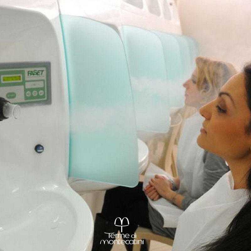 MontecatiniSPA's tweet photo. Terapia Inalatoria si effettua con acqua #Leopoldina. Ideale per contrastare tutte le patologie delle vie aeree --> https://t.co/lETVgqsqNO https://t.co/wrfBkFTk6X