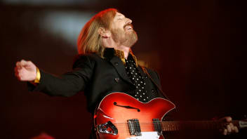 ktanaka13's tweet photo. “Do something you really like, and hopefully it pays the rent. As far as I'm concerned, that's success.” – Tom Petty https://t.co/cvim0GcrGO
