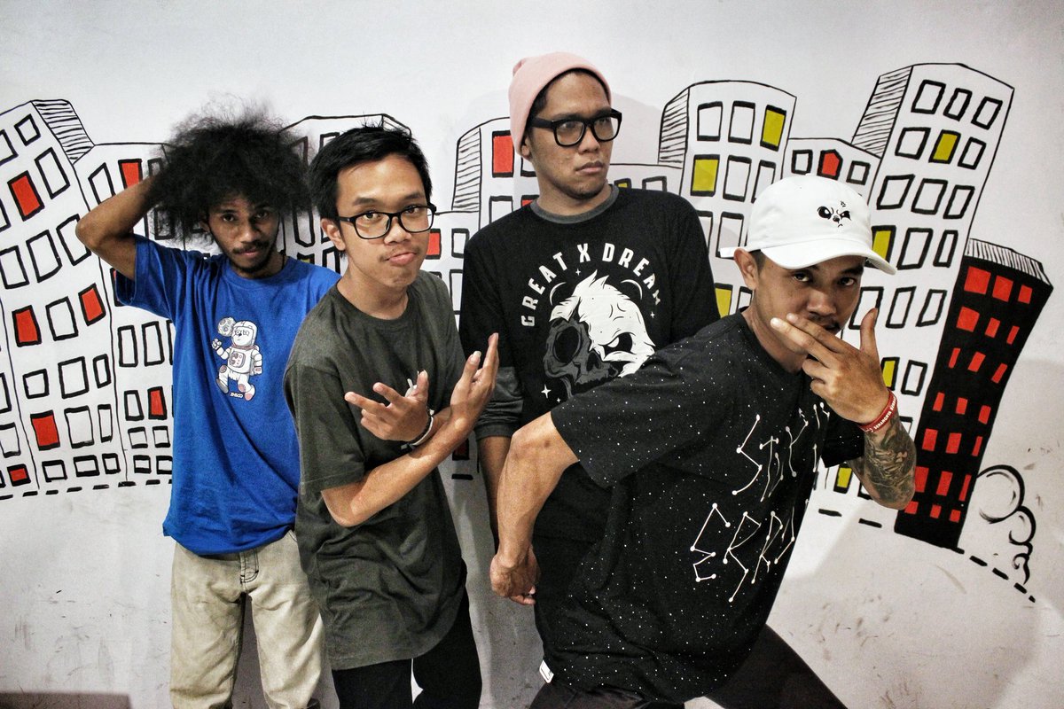 Dogies Barks tweet media