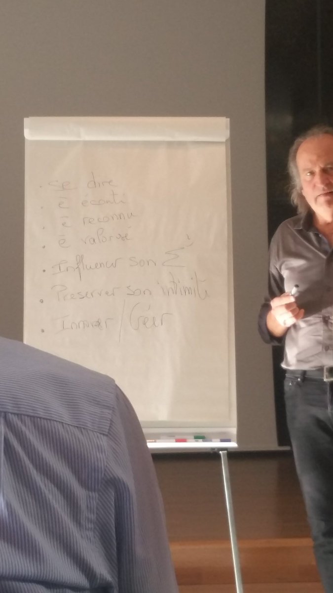TwittMikler's tweet photo. Temps de #partage #QVAT avec les salariés et #RolandMeyer sur la #reconnaissance : "le bonheur est un chemin vers la connaissance de soi." https://t.co/PfEYyX1192