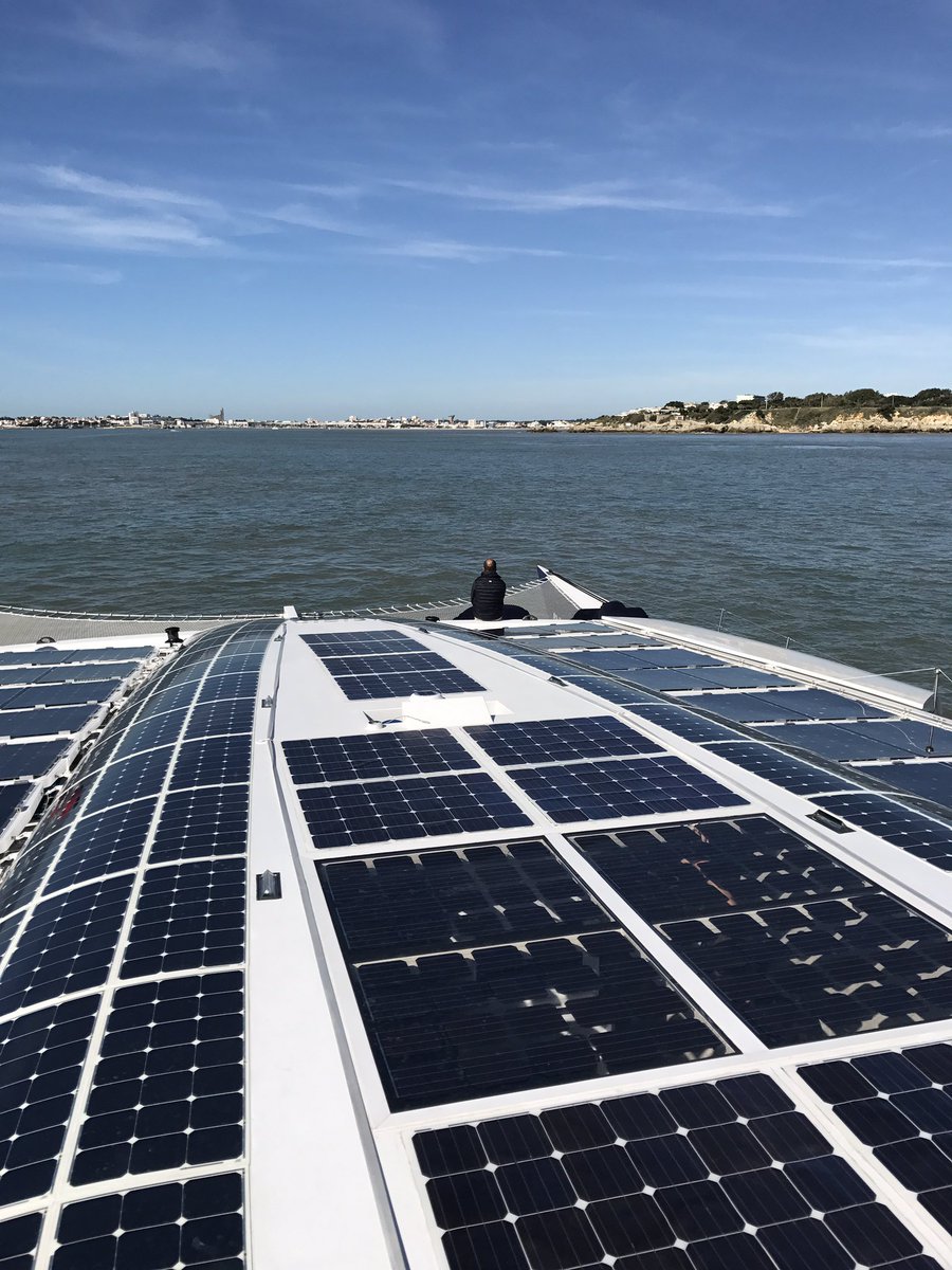 energy_observer's tweet photo. #Royan, nous voilà! @Nouvelles_Explo #Royan #explorer2017 #EnergyObserver https://t.co/RAFqXzOwWq
