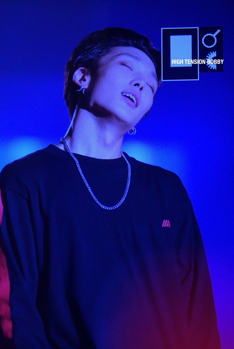 ht951221's tweet photo. 171004 😌🎶 #바비 #bobby https://t.co/kvkuOIDeR3