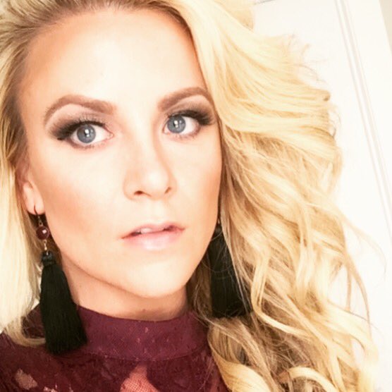 HL2Stephanie's tweet photo. #NewProfilePic #wednesday #Fall https://t.co/Kk6HdsRUTE