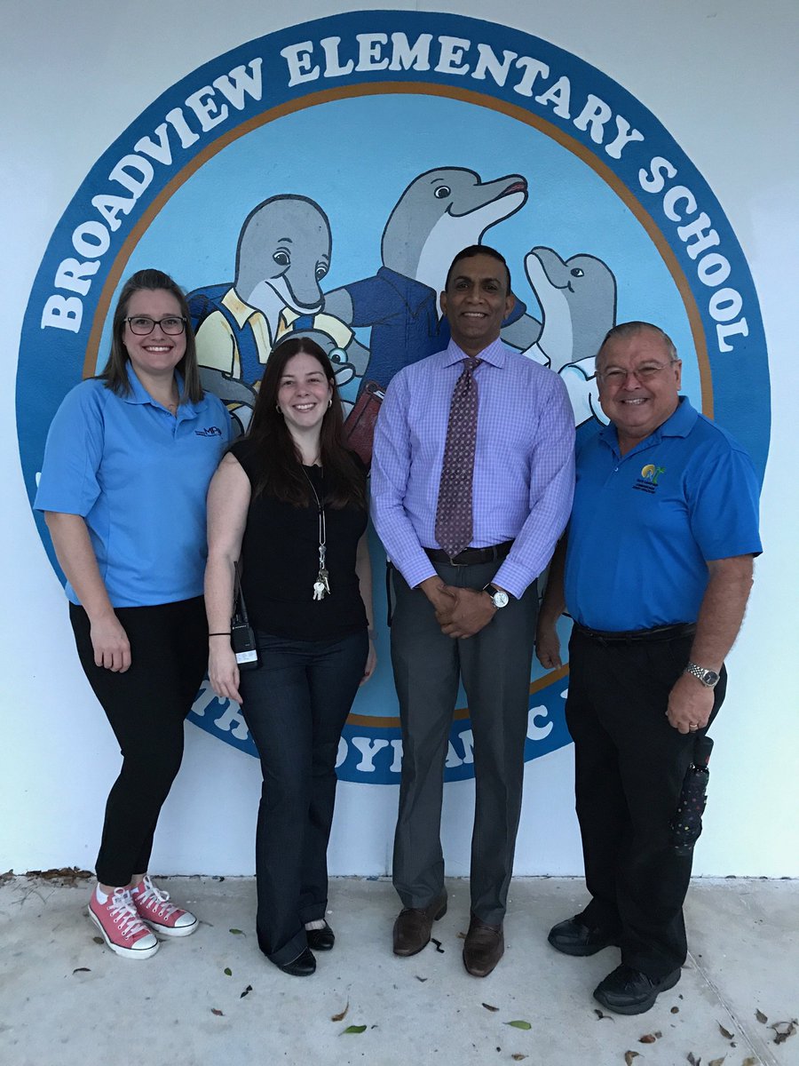 BroadviewElem's tweet photo. Celebrating International Walk To School Day in North Lauderdale! https://t.co/Qvu22iU0wf