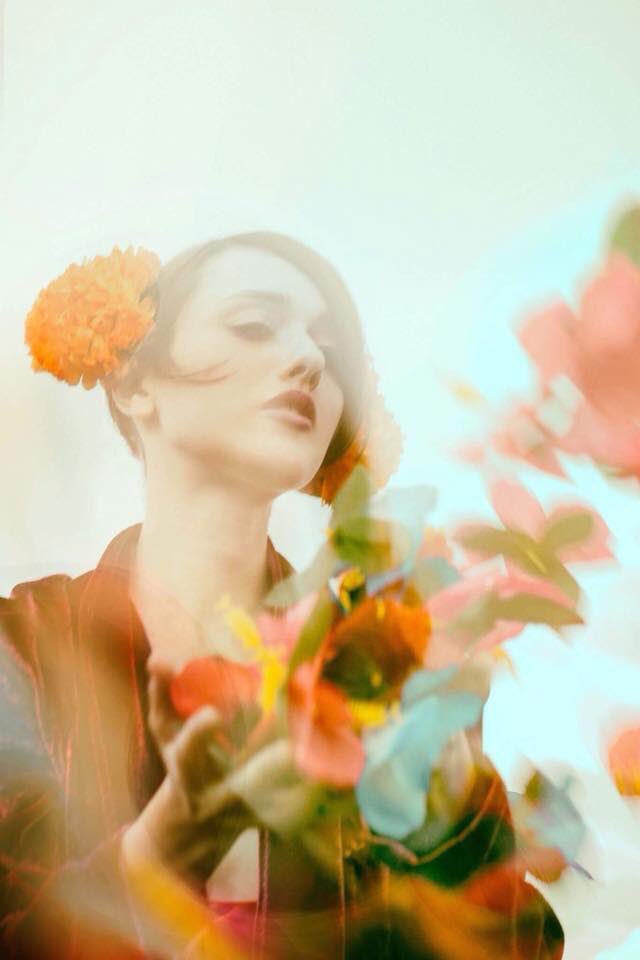 _saramun's tweet photo. REVANCHE DU PRINTEMPS
Ph: Silvia Sasso
MUA Marty Chiacchio https://t.co/gYzyBU1UMO