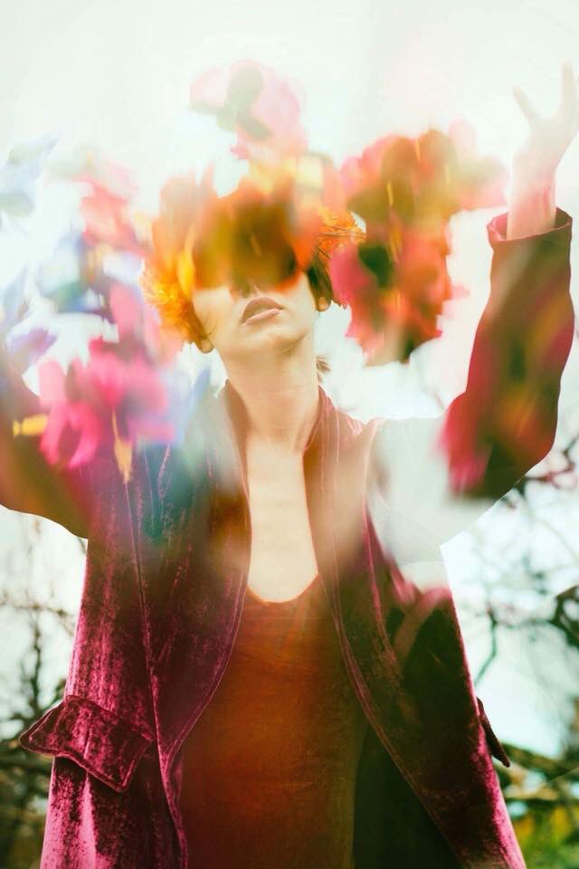 _saramun's tweet photo. REVANCHE DU PRINTEMPS
Ph: Silvia Sasso
MUA Marty Chiacchio https://t.co/gYzyBU1UMO