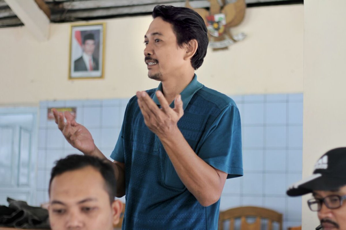 kandangdesaku's tweet photo. Sosok Ayah akan selalu terbawa Nama walau sudah tak satu Atap.

@puspindes 
@dinpermasdespml 
#SavePakBejo https://t.co/rZADbdPgzu
