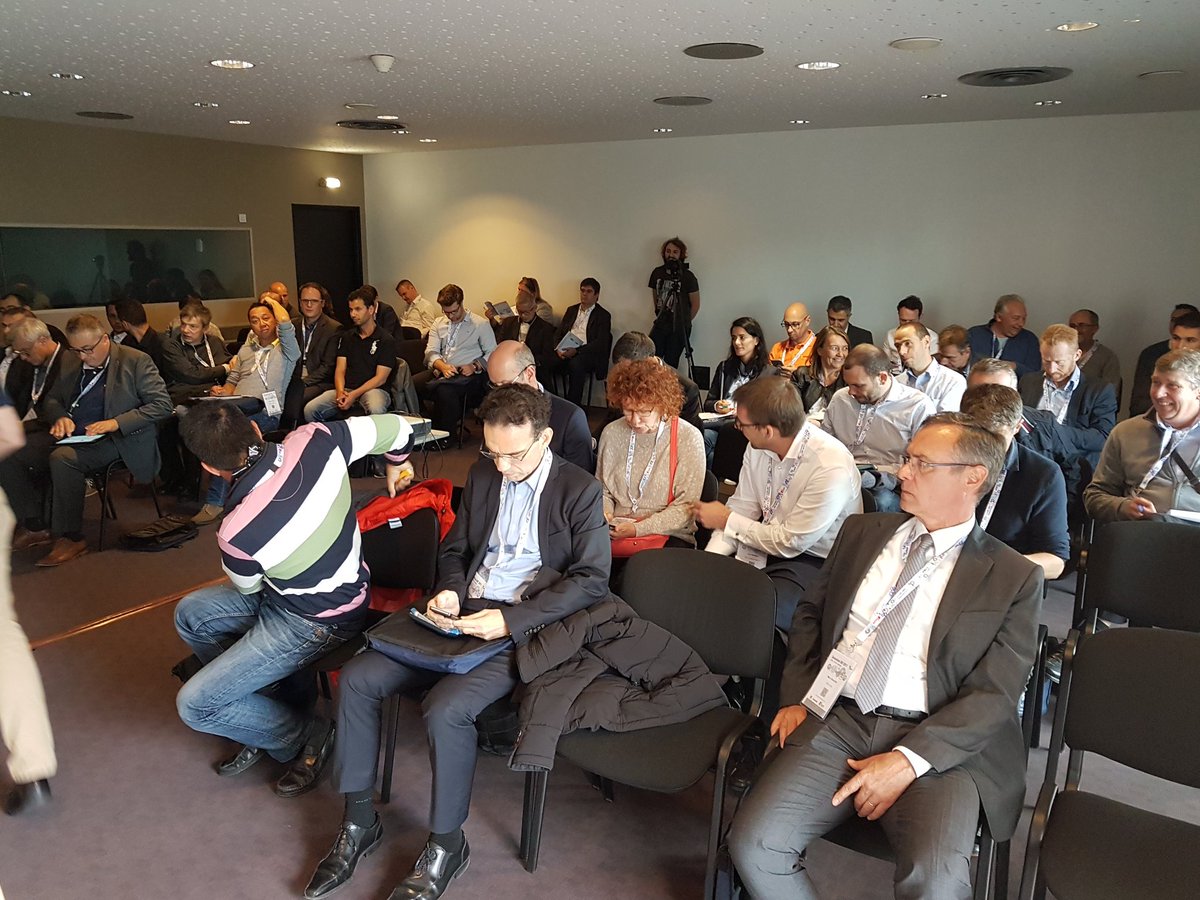 Globalx79's tweet photo. Full house, no seats left for the #Pomona / #Codilog / #Invarture presentation! #usfconvention #neptsoft #SAPFiori #FioriUX #mobility https://t.co/MjfBfg2Bl5
